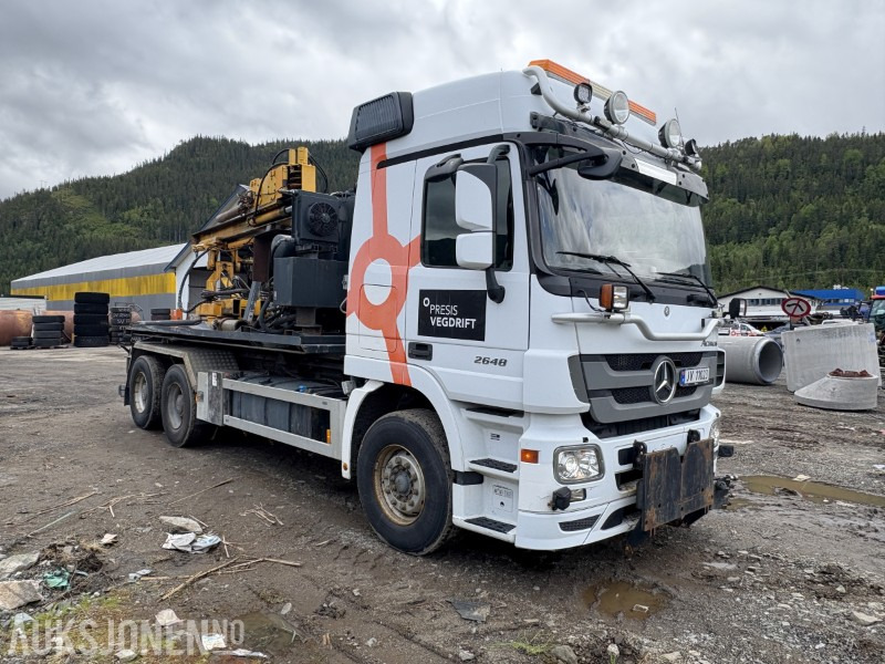 2010 Mercedes-Benz 2648/45 6X4 tandem - brøyterigget krokløft med krokplan - Крюковой мультилифт: фото 2 2010 Mercedes-Benz 2648/45 6X4 tandem - brøyterigget krokløft med krokplan - Крюковой мультилифт: фото 2