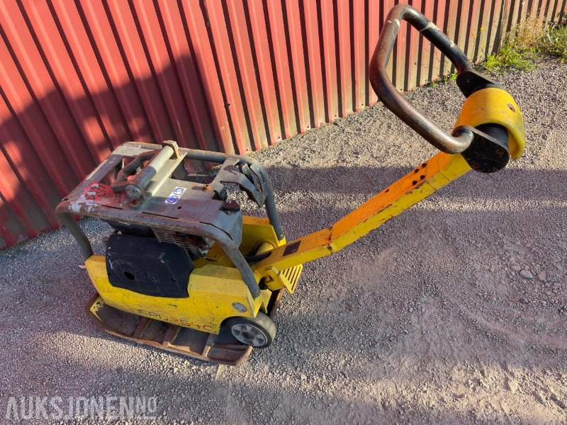 2010 Wacker Neuson 2540 vibroplate - Каток: фото 2 2010 Wacker Neuson 2540 vibroplate - Каток: фото 2