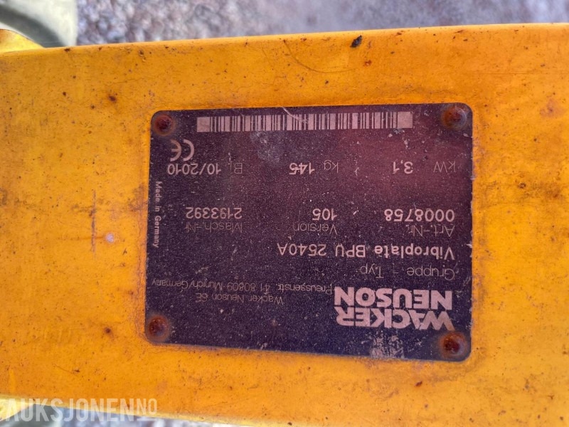 2010 Wacker Neuson 2540 vibroplate - Каток: фото 4 2010 Wacker Neuson 2540 vibroplate - Каток: фото 4