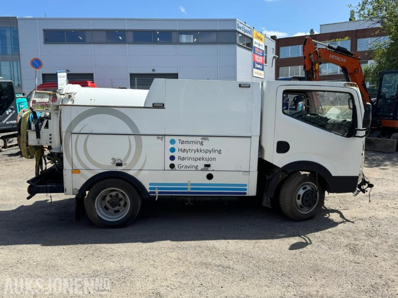2011 Nissan Cabstar Combi | spyle og sugebil | Speck Rioned | rep.objekt - Грузовик-цистерна: фото 4 2011 Nissan Cabstar Combi | spyle og sugebil | Speck Rioned | rep.objekt - Грузовик-цистерна: фото 4