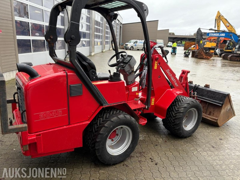 2012 Schäffer SCHAFFER 3046 kompakt laster med skuff og palle gaffel - Мини-погрузчик с бортовым поворотом: фото 4 2012 Schäffer SCHAFFER 3046 kompakt laster med skuff og palle gaffel - Мини-погрузчик с бортовым поворотом: фото 4