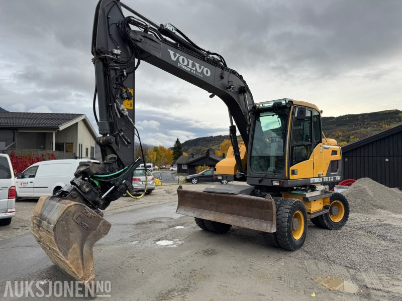 2012 Volvo EW140 D Hjulmaskin TILTROTATOR, 2 SKUFFER, SENTRALSMØRING - Экскаватор: фото 2 2012 Volvo EW140 D Hjulmaskin TILTROTATOR, 2 SKUFFER, SENTRALSMØRING - Экскаватор: фото 2