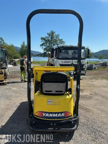 2012 Yanmar C12R Minidumper med treveis tipp / 266 timer - Внедорожный самосвал: фото 5 2012 Yanmar C12R Minidumper med treveis tipp / 266 timer - Внедорожный самосвал: фото 5