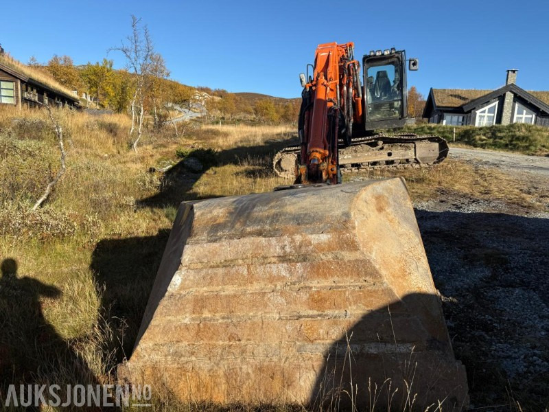 2013 Hitachi Zaxis 210LC - Экскаватор: фото 3 2013 Hitachi Zaxis 210LC - Экскаватор: фото 3