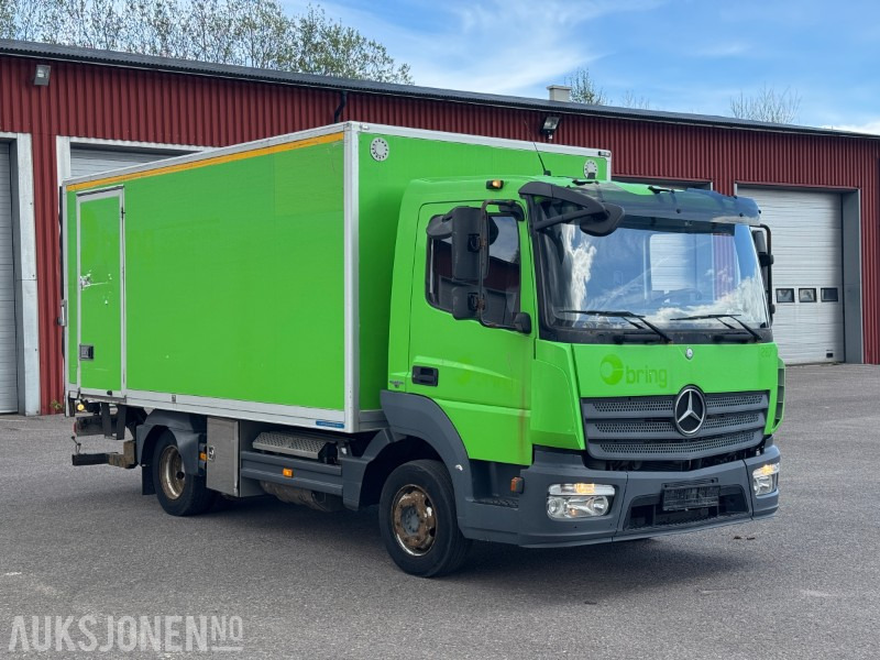 2015 Mercedes-Benz ATEGO - Skapbil med løftelem - Lett lastebil - Грузовик с закрытым кузовом: фото 2 2015 Mercedes-Benz ATEGO - Skapbil med løftelem - Lett lastebil - Грузовик с закрытым кузовом: фото 2