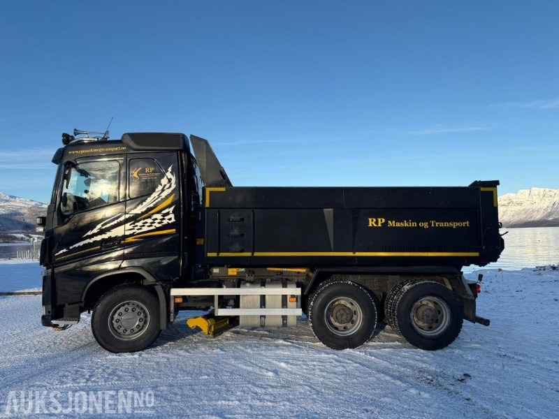 2015 Volvo FH16 6X4 540 Tippbil - Brøyterigget - Skjær - 403000KM - Самосвал: фото 1 2015 Volvo FH16 6X4 540 Tippbil - Brøyterigget - Skjær - 403000KM - Самосвал: фото 1