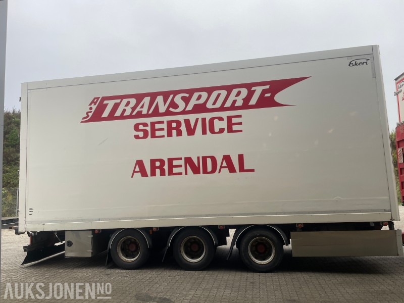 2017 Ekeri Skaphenger 3 akslet m/full sideåpning - Прицеп-фургон: фото 4 2017 Ekeri Skaphenger 3 akslet m/full sideåpning - Прицеп-фургон: фото 4