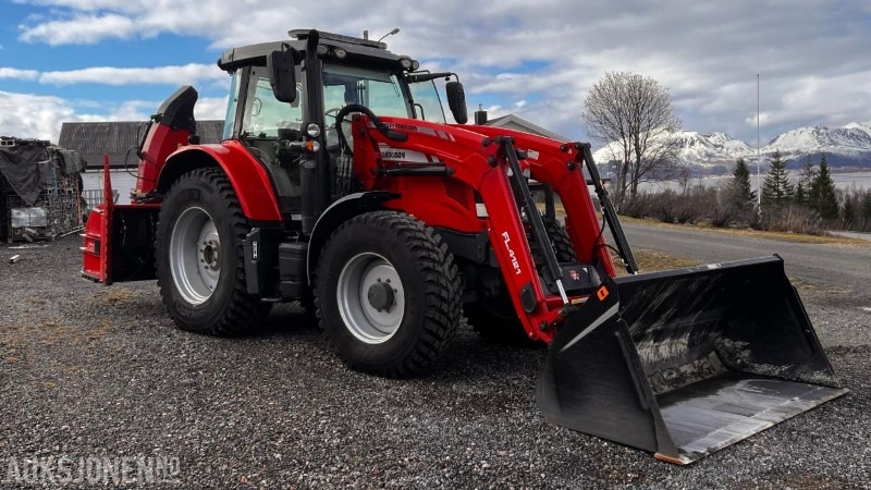 2017 Massey Ferguson 6714 S Dyna VT * Eu Godkjent * 2503 Timer * - Трактор: фото 2 2017 Massey Ferguson 6714 S Dyna VT * Eu Godkjent * 2503 Timer * - Трактор: фото 2