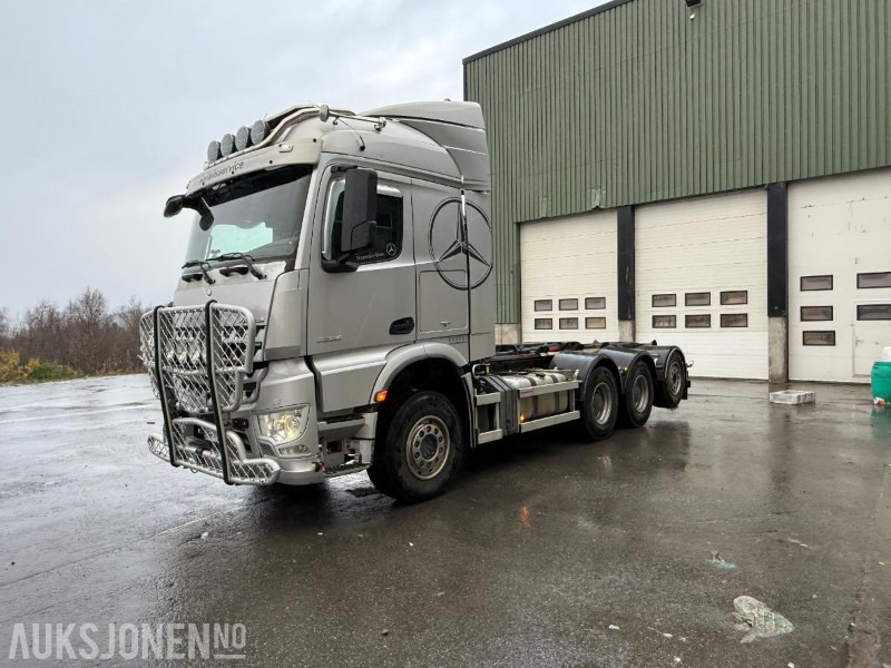 2017 Mercedes-Benz AROCS 3258 Krokbil 8X4 - Hiab 22T - Påkostet - export - 330000KM - Крюковой мультилифт: фото 1 2017 Mercedes-Benz AROCS 3258 Krokbil 8X4 - Hiab 22T - Påkostet - export - 330000KM - Крюковой мультилифт: фото 1