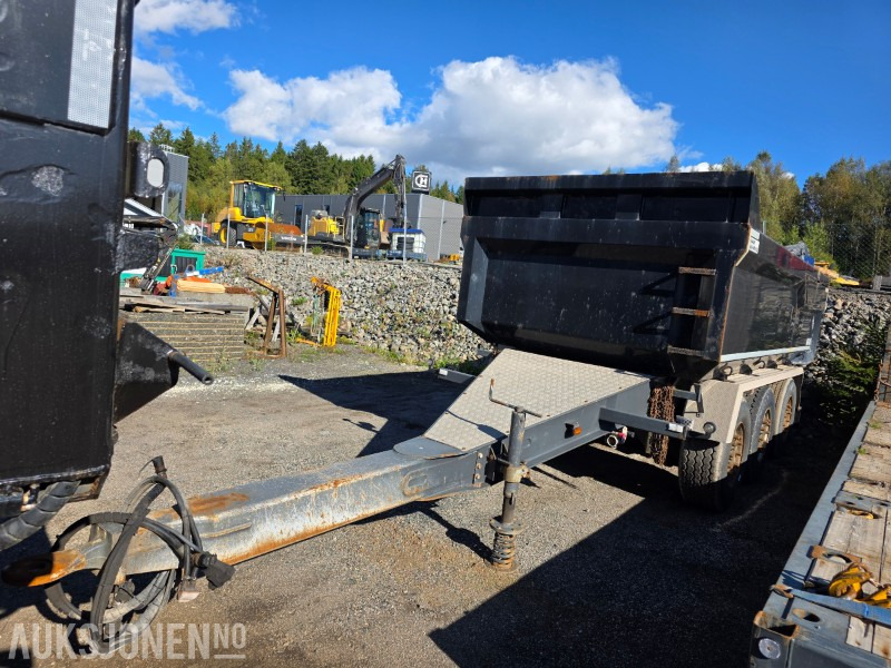 2017 Volvo FH16 tippbil med tipphenger + Maur bilpåbygg trippelkjerre - EURO6 - Nylig EU godkjent - Самосвал: фото 3 2017 Volvo FH16 tippbil med tipphenger + Maur bilpåbygg trippelkjerre - EURO6 - Nylig EU godkjent - Самосвал: фото 3