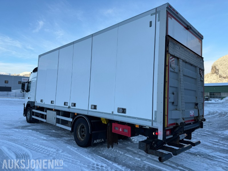 2017 Volvo FM 330 Euro 6 skapbil - 406117 km - Eu godkjent. - Грузовик с закрытым кузовом: фото 3 2017 Volvo FM 330 Euro 6 skapbil - 406117 km - Eu godkjent. - Грузовик с закрытым кузовом: фото 3