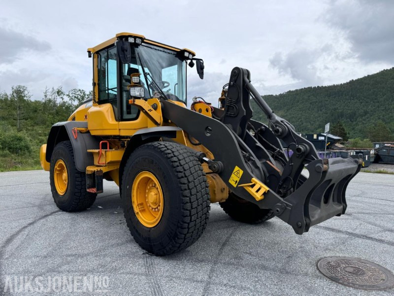 2018 Volvo L90H Hjullaster - Sentralsmøring - Hydraulisk redskapslås - Tilleggshydraulikk - Sertifiseres før salg - Колёсный погрузчик: фото 3 2018 Volvo L90H Hjullaster - Sentralsmøring - Hydraulisk redskapslås - Tilleggshydraulikk - Sertifiseres før salg - Колёсный погрузчик: фото 3