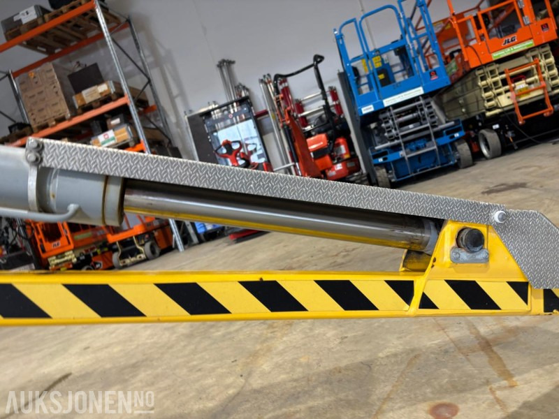 2019 OMMELIFT 1700EXB 17M ARBEIDSHØYDE. HYDRAULISK FREMDRIFT в лизинг 2019 OMMELIFT 1700EXB 17M ARBEIDSHØYDE. HYDRAULISK FREMDRIFT: фото 17