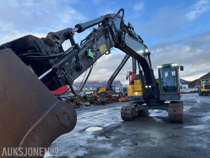 2020 Volvo ECR 235EL Gravemaskin - S70 feste - Pusskuffe - Sentralsmøring - bunkringspumpe - Steelwrist tiltrotator - Pusskuffe - Sertifisert - Экскаватор: фото 4 2020 Volvo ECR 235EL Gravemaskin - S70 feste - Pusskuffe - Sentralsmøring - bunkringspumpe - Steelwrist tiltrotator - Pusskuffe - Sertifisert - Экскаватор: фото 4