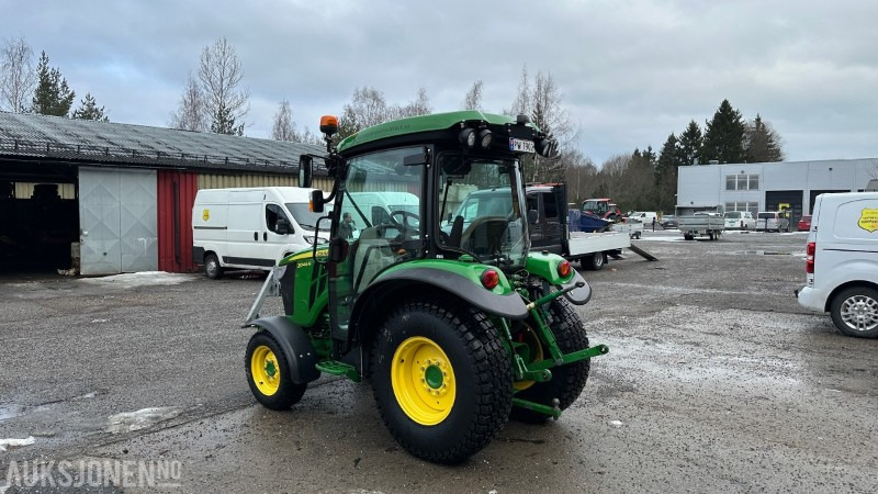 2022 JOHN DEERE 3046R TRAKTOR, HØYT UTSTYRSNIVÅ, 206 TIMER - Трактор: фото 4 2022 JOHN DEERE 3046R TRAKTOR, HØYT UTSTYRSNIVÅ, 206 TIMER - Трактор: фото 4