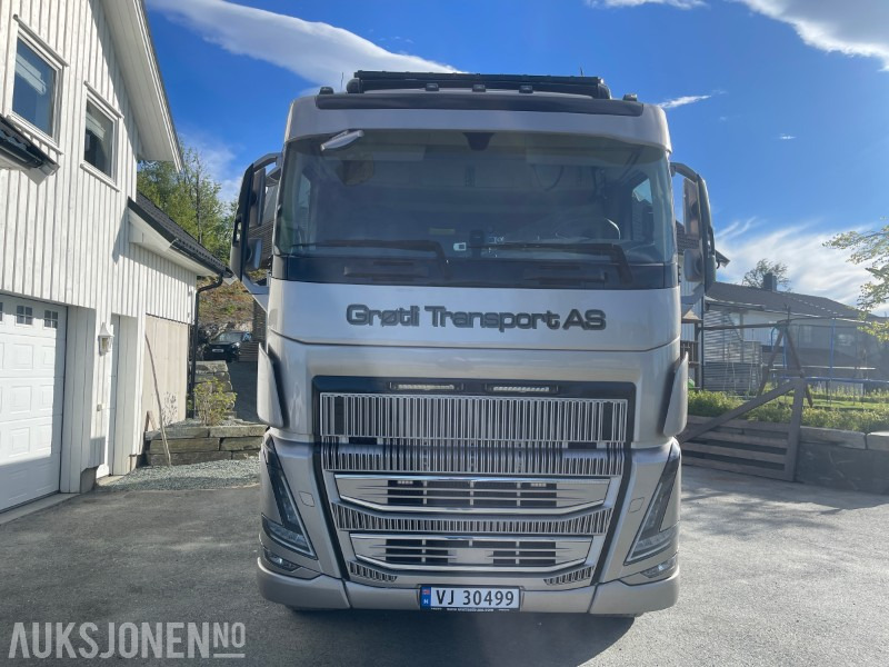 2022 Volvo FH16 750 8x4 Tridem – Gullavtale, Én Eier, EU-godkjent til 15.05.2026 - Самосвал: фото 2 2022 Volvo FH16 750 8x4 Tridem – Gullavtale, Én Eier, EU-godkjent til 15.05.2026 - Самосвал: фото 2