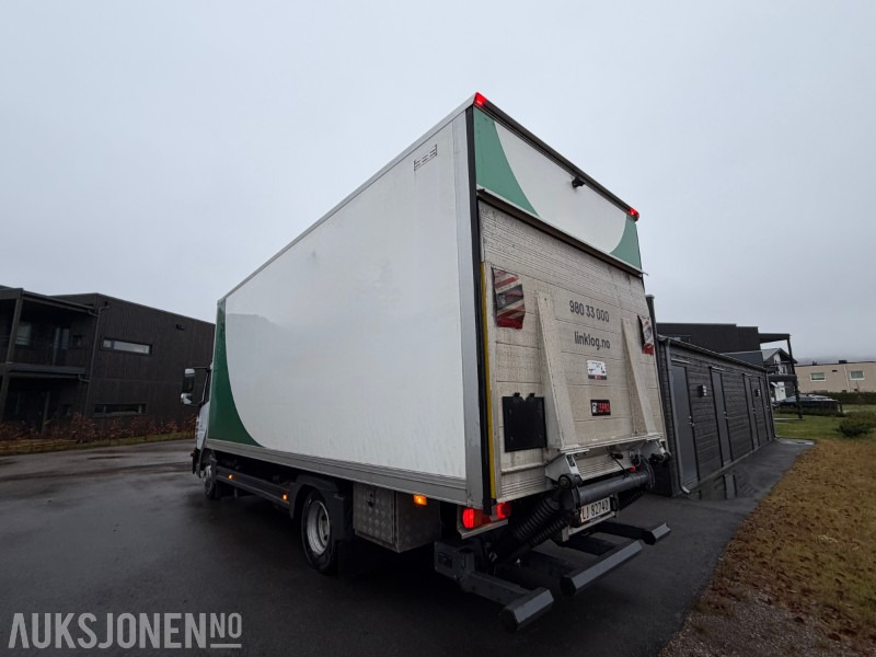 2023 Mercedes-Benz Atego 818 kjøpt ny i Norge - Baklem - 266855 km - Грузовик с закрытым кузовом: фото 4 2023 Mercedes-Benz Atego 818 kjøpt ny i Norge - Baklem - 266855 km - Грузовик с закрытым кузовом: фото 4