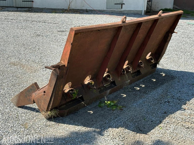 3meter Stubbebryter med 8 tenner - dyrkeskjær til doser - Строительное оборудование: фото 3 3meter Stubbebryter med 8 tenner - dyrkeskjær til doser - Строительное оборудование: фото 3