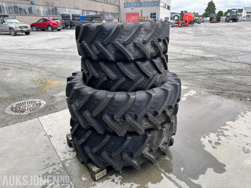 BKT AGRIMAX RT 765 TRAKTORDEKK 320/70 R 20 + 420/70 R 28 - Трактор: фото 3 BKT AGRIMAX RT 765 TRAKTORDEKK 320/70 R 20 + 420/70 R 28 - Трактор: фото 3