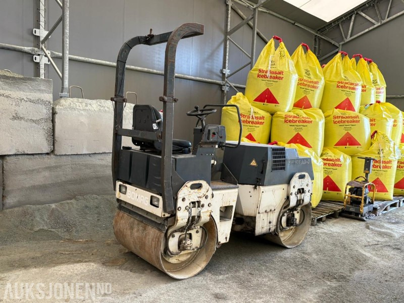 Bomag BW 100 AD-3 / ASFALTVALS - Каток: фото 3 Bomag BW 100 AD-3 / ASFALTVALS - Каток: фото 3