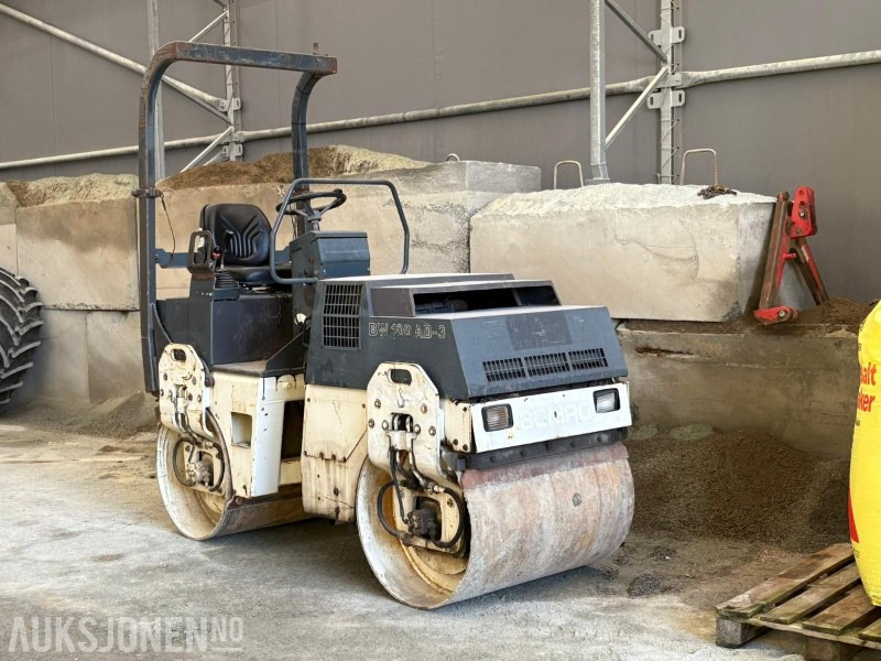 Bomag BW 100 AD-3 / ASFALTVALS - Каток: фото 1 Bomag BW 100 AD-3 / ASFALTVALS - Каток: фото 1