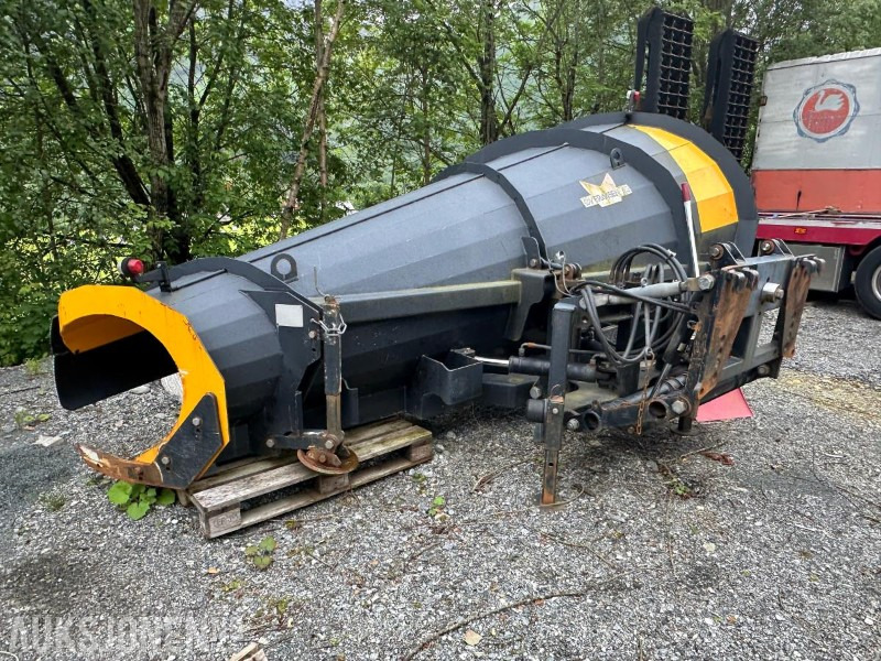 2015 Øveraasen Diagonalplog DHS-285 med paralellogram, hydraulisk løft og sving - Грузовик: фото 1 2015 Øveraasen Diagonalplog DHS-285 med paralellogram, hydraulisk løft og sving - Грузовик: фото 1