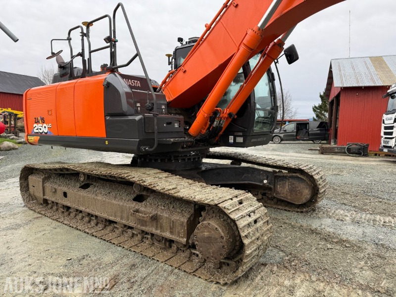 Hitachi ZX250 LC-6 EC223, GPS, Sentralsmøring, 2 skuffer, LED - Экскаватор: фото 4 Hitachi ZX250 LC-6 EC223, GPS, Sentralsmøring, 2 skuffer, LED - Экскаватор: фото 4