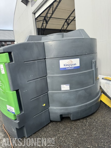 Kingspan Fuelmaster 3500L stasjonær dieseltank med pumpe og låsbart skap. - Строительное оборудование: фото 1 Kingspan Fuelmaster 3500L stasjonær dieseltank med pumpe og låsbart skap. - Строительное оборудование: фото 1