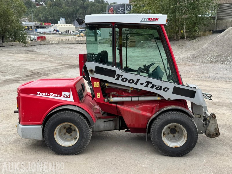 2008 Timan Tool-Trac 245 | snøfres | feiebrett | skuffe | pallegafler | løftearm - Коммунальная/ Специальная техника: фото 4 2008 Timan Tool-Trac 245 | snøfres | feiebrett | skuffe | pallegafler | løftearm - Коммунальная/ Специальная техника: фото 4