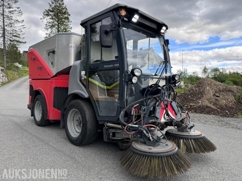 2018 Hako Citymaster 1600 - Vei, gate og gulv feiemaskin - Redskapsbærer med kosteaggregat for gang/vei og børsteaggregat for gulv - Коммунальная/ Специальная техника: фото 3 2018 Hako Citymaster 1600 - Vei, gate og gulv feiemaskin - Redskapsbærer med kosteaggregat for gang/vei og børsteaggregat for gulv - Коммунальная/ Специальная техника: фото 3