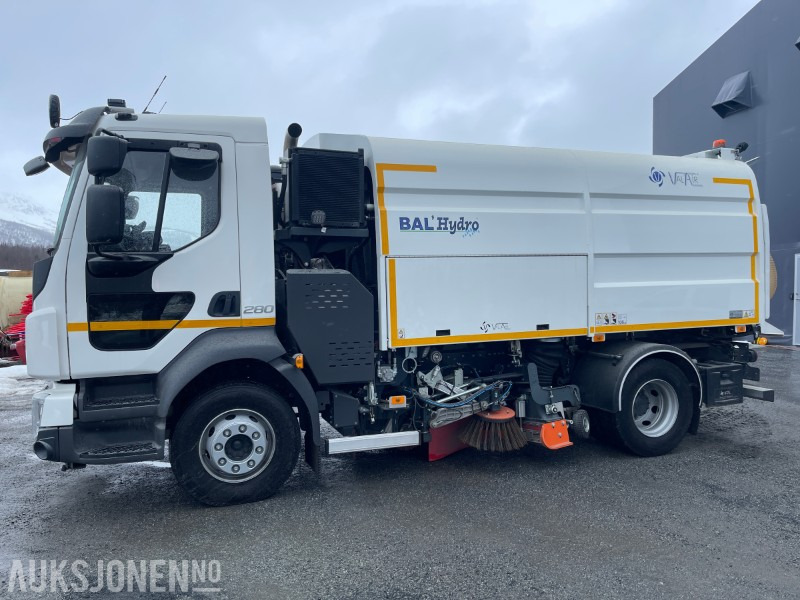2023 Volvo FL 280 hk * BAL`Hydro Feiebil/Sweeper * Klar for sesongen * 2500 Km * Leveres med ny Eu kontroll * - Коммунальная/ Специальная техника: фото 2 2023 Volvo FL 280 hk * BAL`Hydro Feiebil/Sweeper * Klar for sesongen * 2500 Km * Leveres med ny Eu kontroll * - Коммунальная/ Специальная техника: фото 2