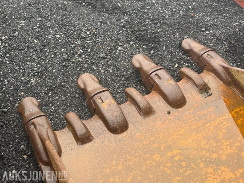 2008 Gjerstad Graveskuffe med utskiftbare tenner - Навесное оборудование для Строительной техники: фото 5 2008 Gjerstad Graveskuffe med utskiftbare tenner - Навесное оборудование для Строительной техники: фото 5