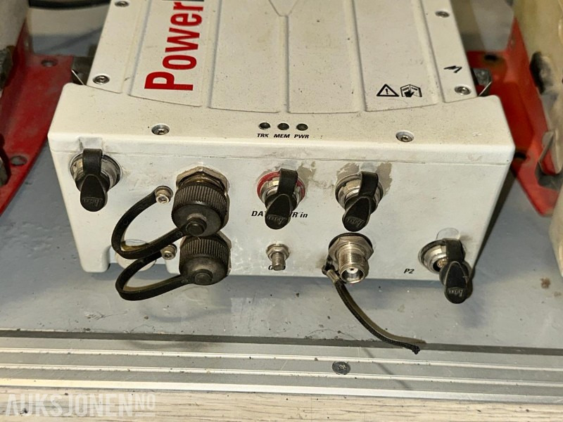 2011 32 stk Leica PowerBox GNSS-mottakere med 8 antenner - Навесное оборудование для Строительной техники: фото 5 2011 32 stk Leica PowerBox GNSS-mottakere med 8 antenner - Навесное оборудование для Строительной техники: фото 5