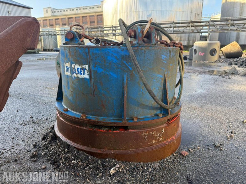 2011 Dynaset hydraulisk magnet. - Навесное оборудование для Строительной техники: фото 3 2011 Dynaset hydraulisk magnet. - Навесное оборудование для Строительной техники: фото 3