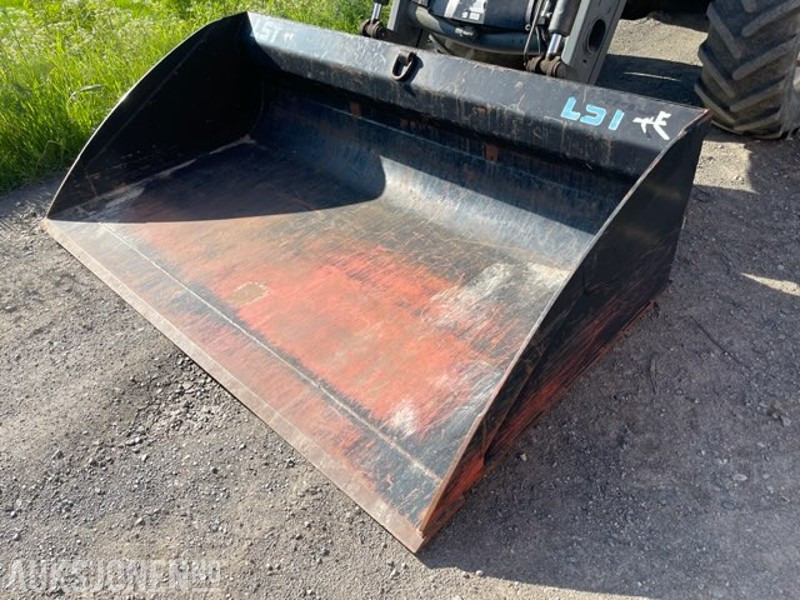 2017 LST LBNB25B kombiskuffe med Trima/HMV feste - Навесное оборудование для Строительной техники: фото 1 2017 LST LBNB25B kombiskuffe med Trima/HMV feste - Навесное оборудование для Строительной техники: фото 1