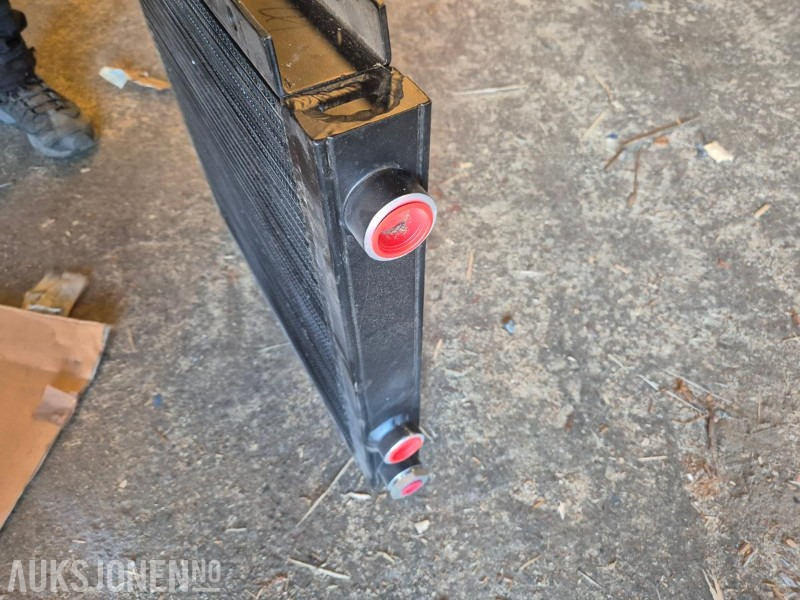 Oiltech oljekjøler - Навесное оборудование для Строительной техники: фото 4 Oiltech oljekjøler - Навесное оборудование для Строительной техники: фото 4