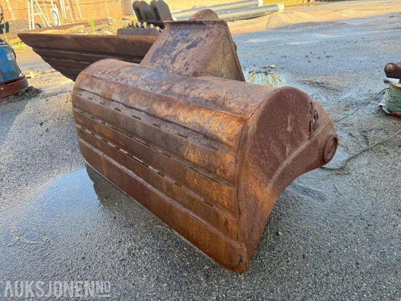 Pusseskuff m/BM feste. - Навесное оборудование для Строительной техники: фото 1 Pusseskuff m/BM feste. - Навесное оборудование для Строительной техники: фото 1