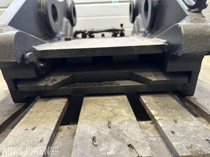 UBRUKT Götene Hydraulisk HK-feste G90 - Навесное оборудование для Строительной техники: фото 2 UBRUKT Götene Hydraulisk HK-feste G90 - Навесное оборудование для Строительной техники: фото 2