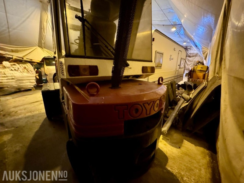 1990 Toyota 5FD40 - Truck - Timer: 9376 - Погрузочно-разгрузочная техника: фото 4 1990 Toyota 5FD40 - Truck - Timer: 9376 - Погрузочно-разгрузочная техника: фото 4