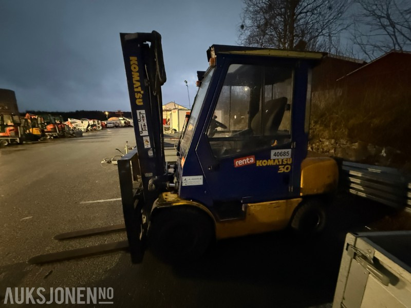 2002 Komatsu FD30T-14 Motvektstruck - 6498T - Погрузочно-разгрузочная техника: фото 2 2002 Komatsu FD30T-14 Motvektstruck - 6498T - Погрузочно-разгрузочная техника: фото 2