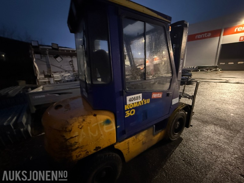 2002 Komatsu FD30T-14 Motvektstruck - 6498T - Погрузочно-разгрузочная техника: фото 5 2002 Komatsu FD30T-14 Motvektstruck - 6498T - Погрузочно-разгрузочная техника: фото 5