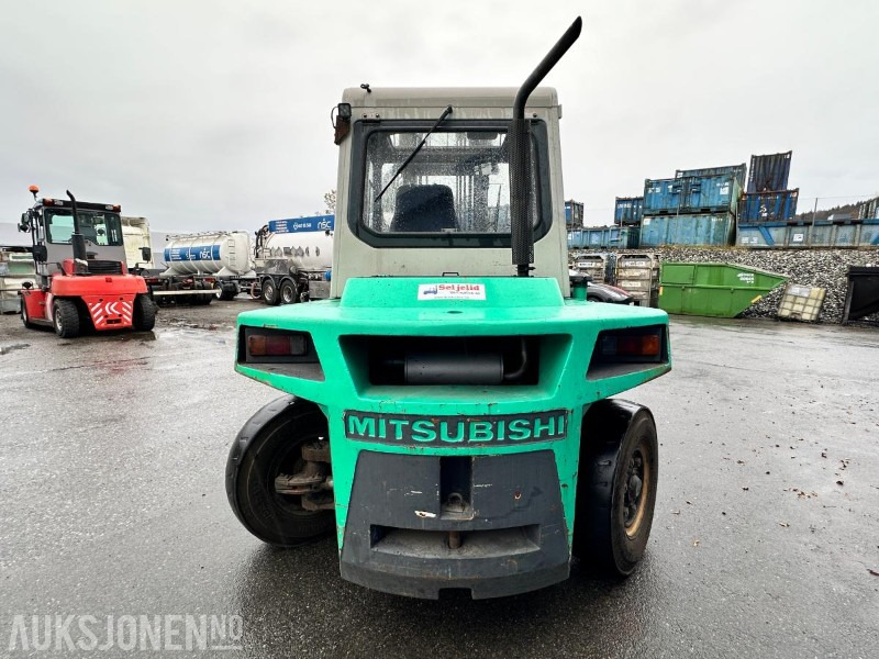 2006 Mitsubishi FD70 - 7 tonns diesel gaffeltruck - Погрузочно-разгрузочная техника: фото 4 2006 Mitsubishi FD70 - 7 tonns diesel gaffeltruck - Погрузочно-разгрузочная техника: фото 4