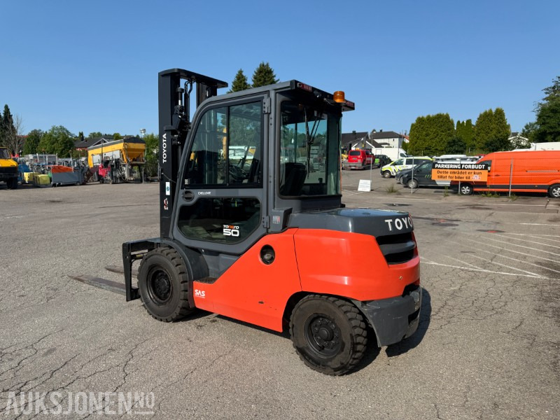 Погрузочно-разгрузочная техника 2019 Toyota 40-8FD45N Dieselmotvektstruck - KUN 1120 timer: фото 7