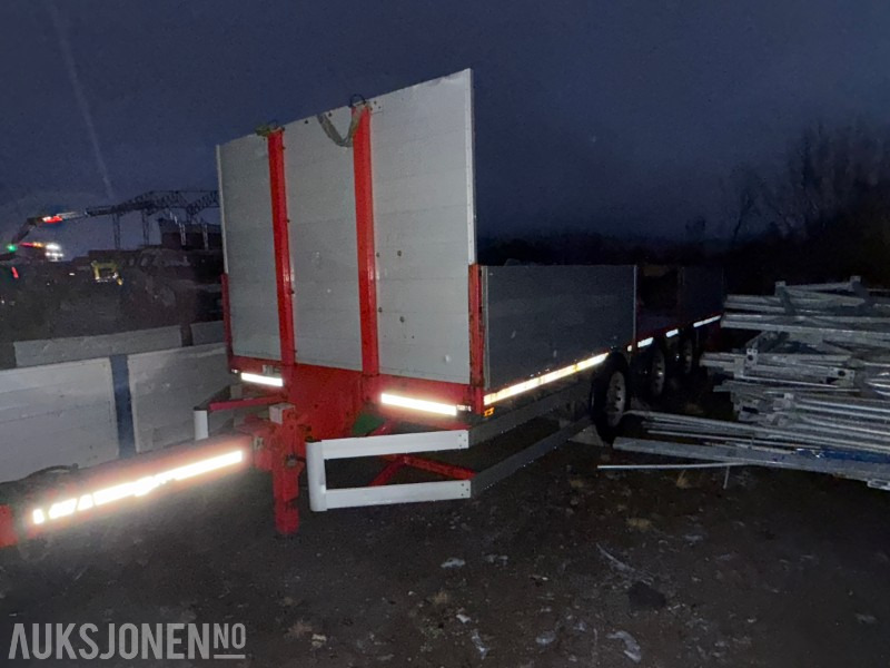 2005 Istrail Trippelkjerre - Planhenger med karmer - Прицеп: фото 2 2005 Istrail Trippelkjerre - Planhenger med karmer - Прицеп: фото 2