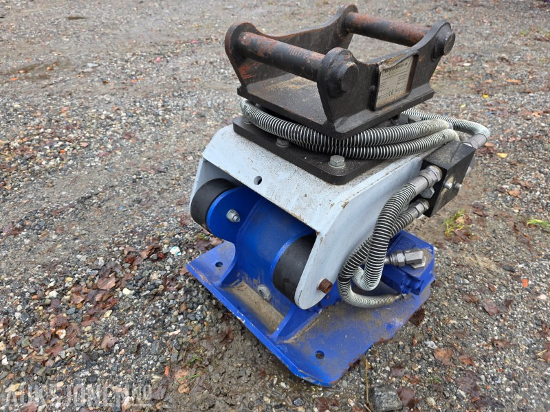 SAES HST F3LN -40 feste komprimator/vibroplate for gravemaskin - Каток: фото 4 SAES HST F3LN -40 feste komprimator/vibroplate for gravemaskin - Каток: фото 4