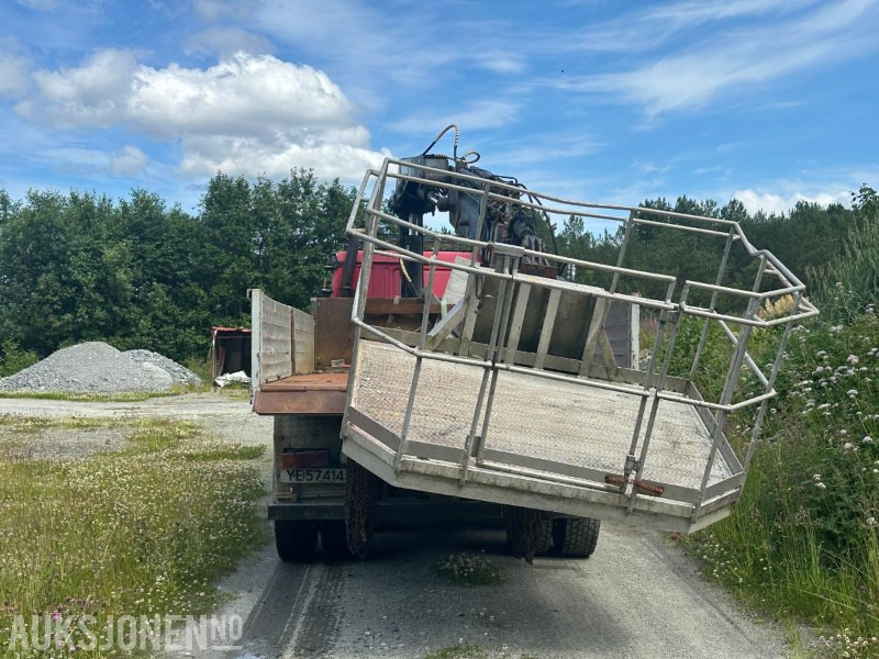 Scania P112H - Intercooler - 6X2 - Fastmontert kran med uttrekk og kurv - Tipp kasse - Автоманипулятор: фото 4 Scania P112H - Intercooler - 6X2 - Fastmontert kran med uttrekk og kurv - Tipp kasse - Автоманипулятор: фото 4