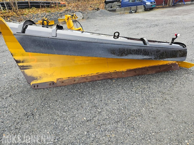 1992 Øveraasen diagonalplog DL 285 B - Største bredde 2900 mm - Med parallellogram - Hydraulisk løft - Сельскохозяйственная техника: фото 1 1992 Øveraasen diagonalplog DL 285 B - Største bredde 2900 mm - Med parallellogram - Hydraulisk løft - Сельскохозяйственная техника: фото 1