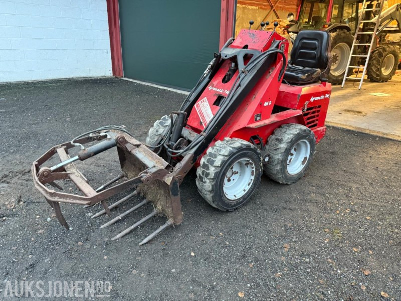 1999 Agromatic 740 Minilaster m/Silograbb/krokodille - Сельскохозяйственная техника: фото 1 1999 Agromatic 740 Minilaster m/Silograbb/krokodille - Сельскохозяйственная техника: фото 1