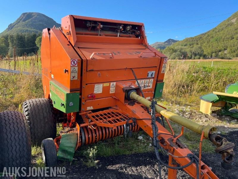 1999 Gallignani 3200 Rundballepresse selges som reparasjons objekt - Сельскохозяйственная техника: фото 1 1999 Gallignani 3200 Rundballepresse selges som reparasjons objekt - Сельскохозяйственная техника: фото 1