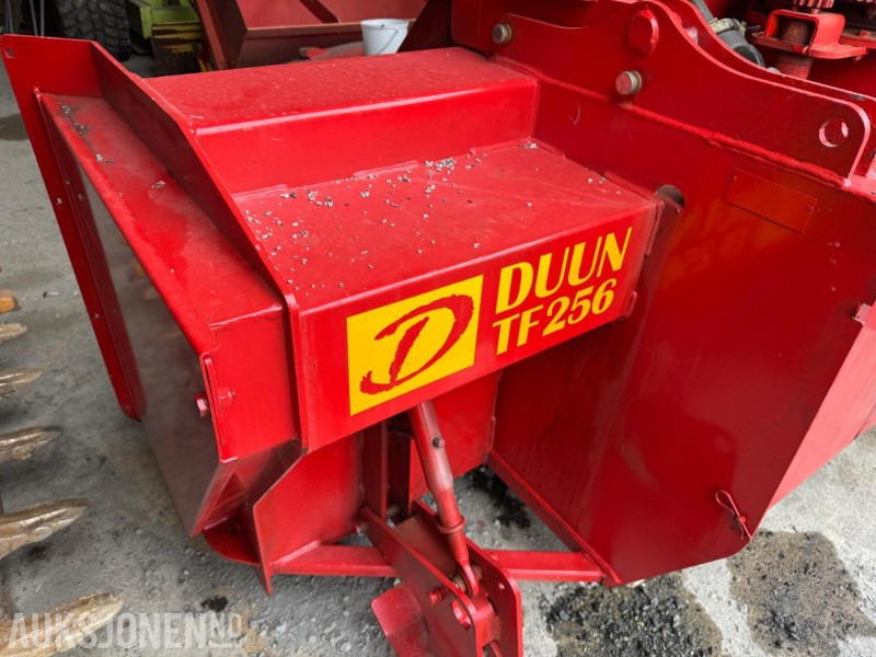 2008 Duun TF 256 2-trinns snøfreser med hydraulisk tut og sving. Hydraulisk kantvinge og justerbare ski. Vendbar - Сельскохозяйственная техника: фото 3 2008 Duun TF 256 2-trinns snøfreser med hydraulisk tut og sving. Hydraulisk kantvinge og justerbare ski. Vendbar - Сельскохозяйственная техника: фото 3